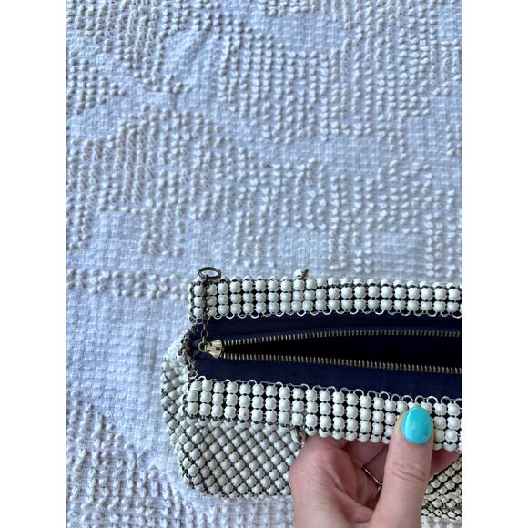 Vintage 1940s Whiting & Davis Purse Alumesh Coin Purse Ivory Metal Mesh - Picture 9 of 12